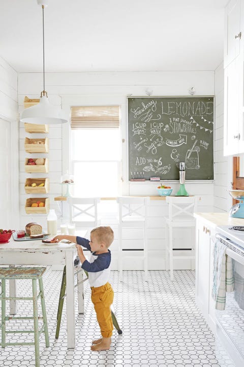 farmhouse decor- breakfast nook