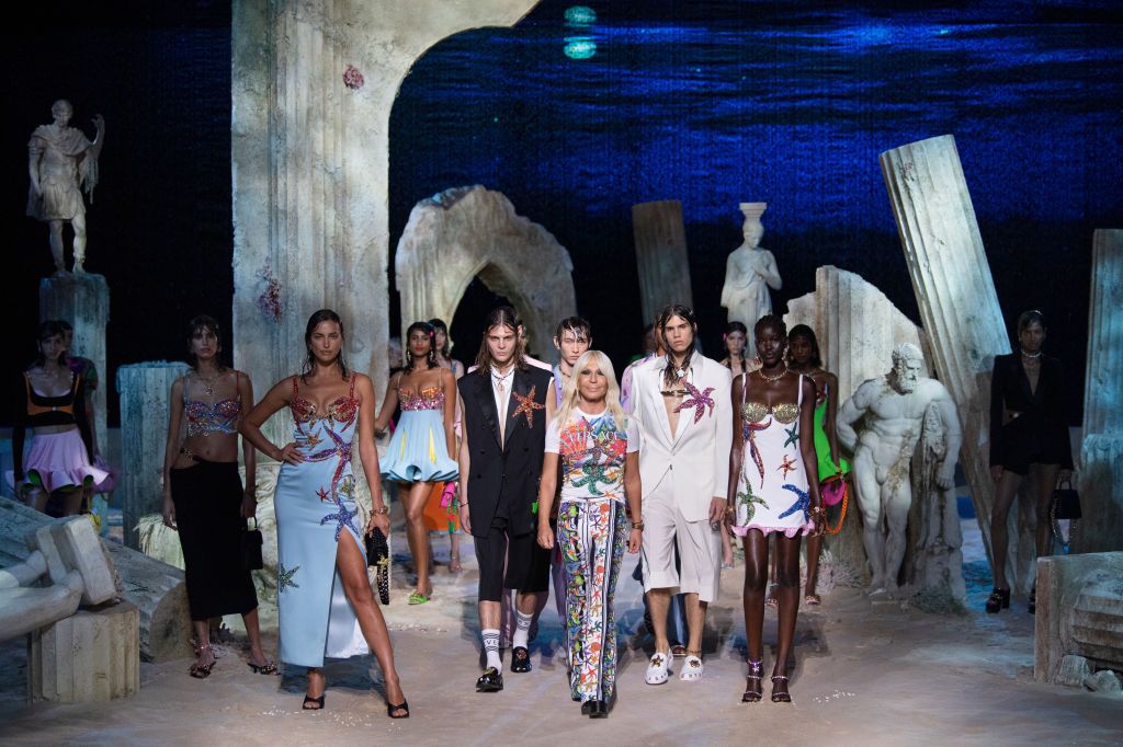 versace   runway   milan fashion week springsummer 2021