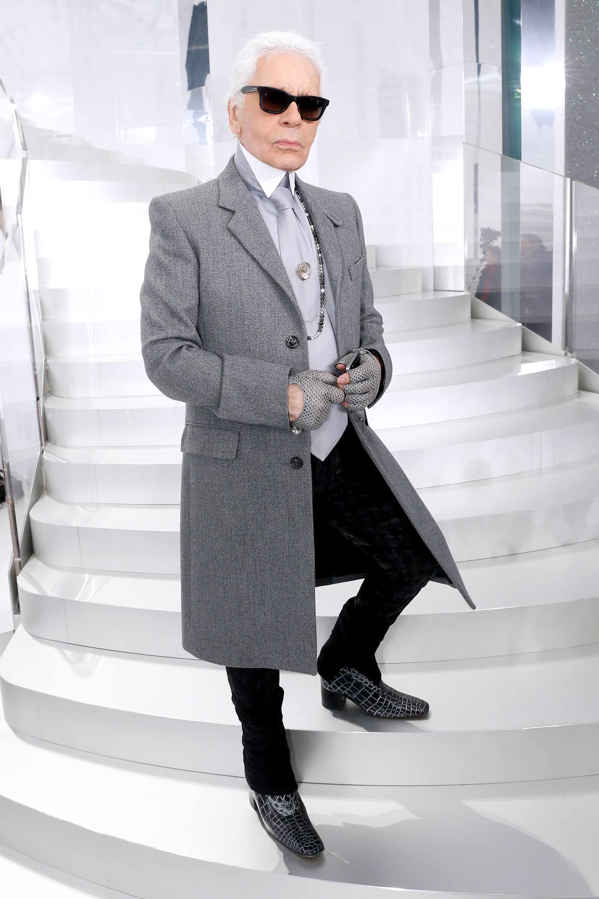 Fashion Unites to Honor Karl Lagerfeld ...