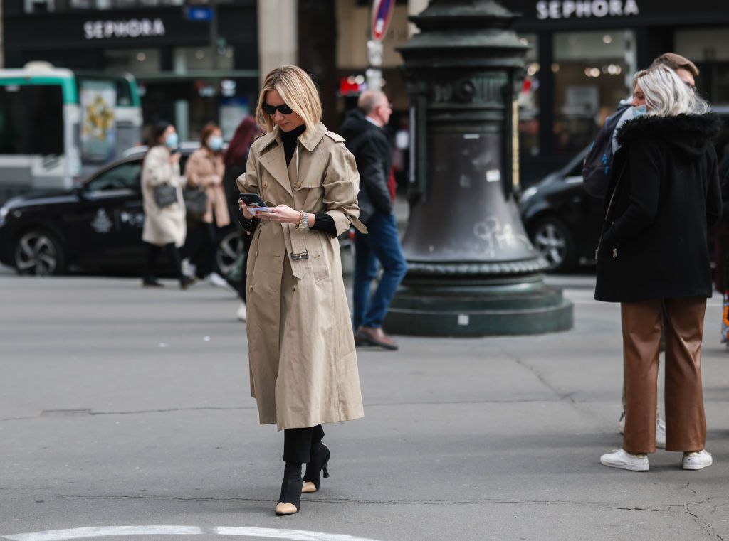 Fashion Coats Short Coats Stefanel Short Coat bronze-colored street-fashion look 