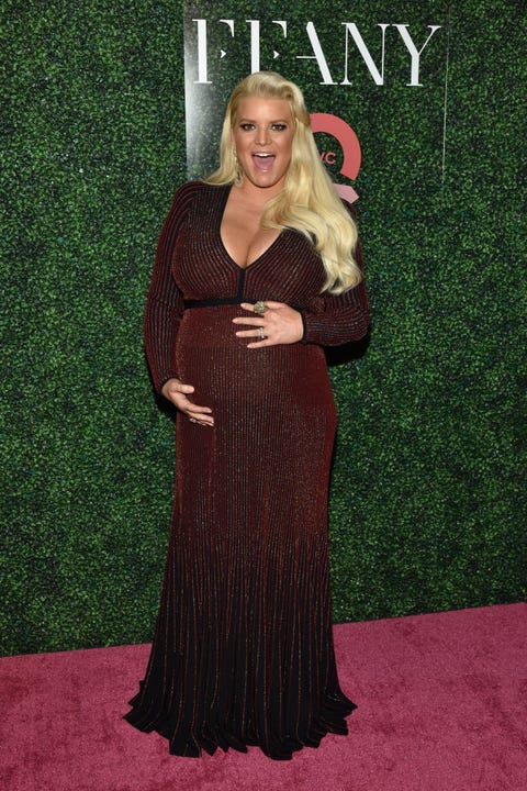 Jessica Simpson Mom Shamed For Daughter S Dyed Hair On Instagram