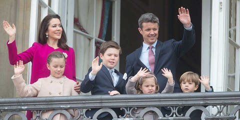 Federico de Dinamarca con su mujer Mary y sus cuatro hijos Federico de Dinamarca con su mujer Mary y sus cuatro hijos
