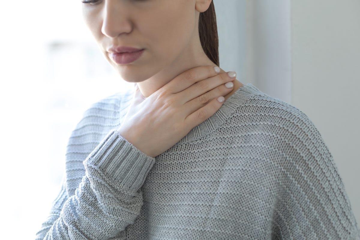 Can Allergies Cause A Sore Throat Doctors Explain The Symptom