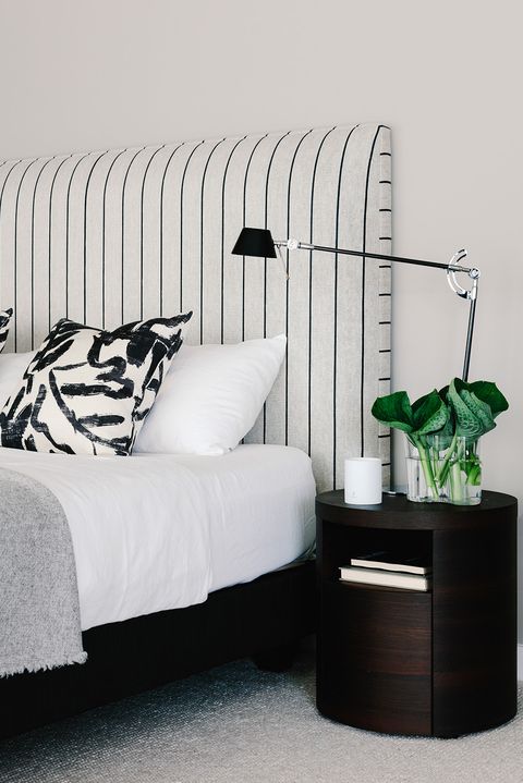 33 Minimalist Bedroom Ideas And Design Tips Budget Friendly