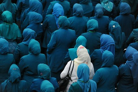 Femminismo e Islam: il movimento antifemminista in Indonesia capitanato da donne