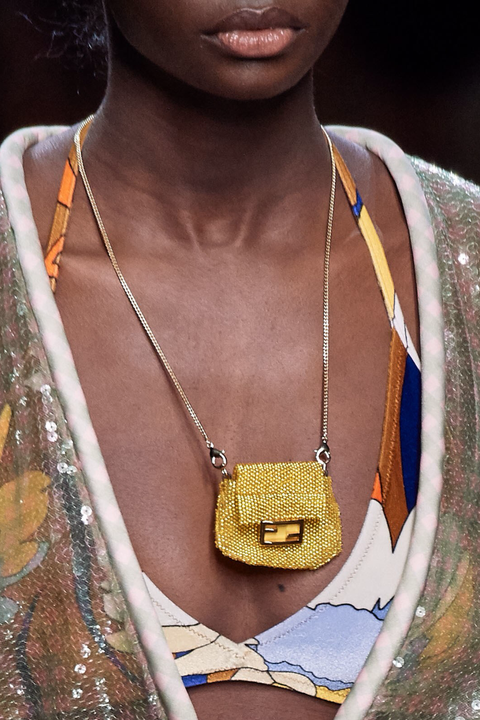 fendi, fendi bag, fendi baguette bag, fendi pico baguette back, necklace bag, handbag trends, bag trends 2021