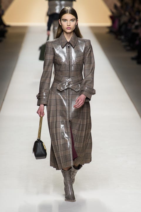 Looks From Fendi Fall 2018 MYFW Show – Fendi Runway at Milan Fashion Week