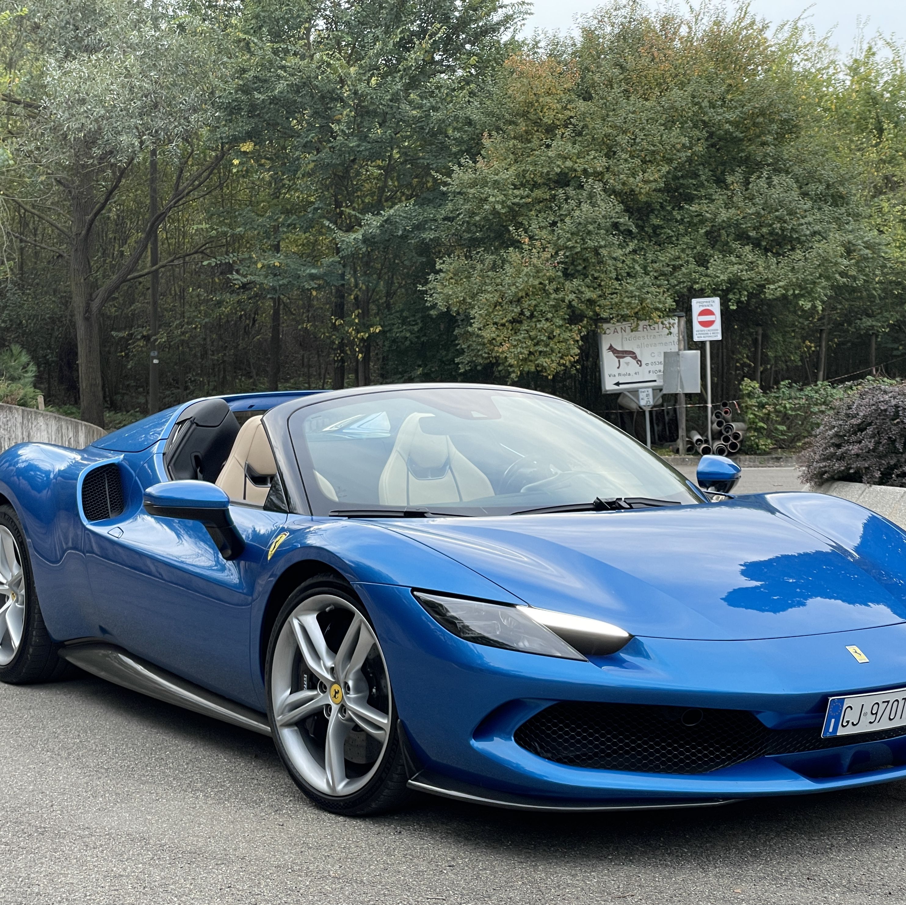 sports cars ferrari blue
