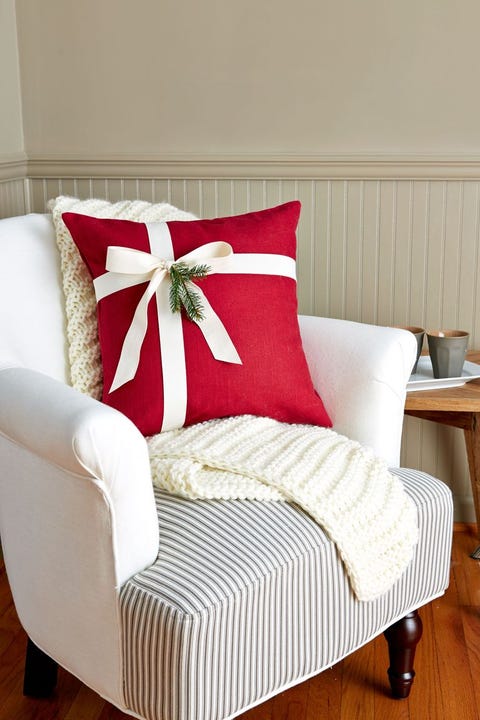 Festive Pillow Christmas Crafts festive pillow christmas crafts