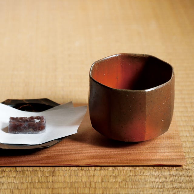 陶芸家の暮らしに学ぶうつわ使い 森本 仁さんの日常に寄り添う軽やかな備前焼 陶芸家の暮らしに学ぶうつわ使い 森本 仁さんの日常に寄り添う軽やかな備前焼