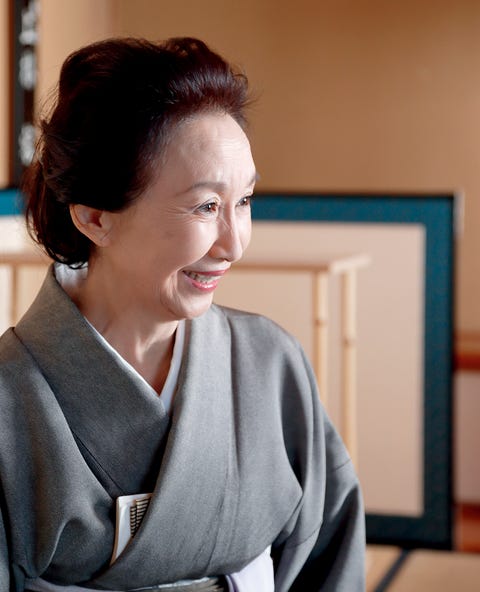 裏千家の茶室から お稽古日記 弥生 裏千家正教授 山田宗代先生 利休忌 裏千家の茶室から お稽古日記 弥生 裏千家正教授 山田宗代先生 利休忌