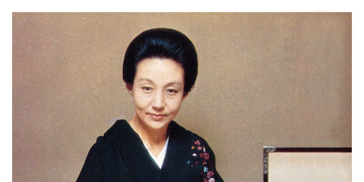伝説の女性 裏千家 前家元夫人 千 登三子さんが着物を語るお宝記事 日本の四季ときもの