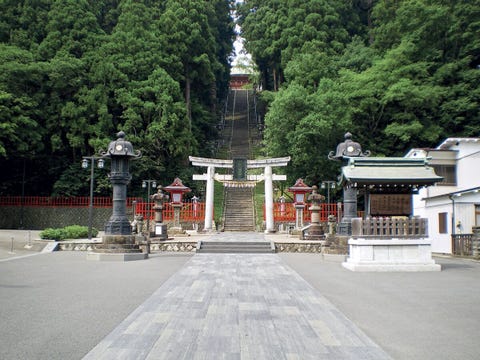 運は旅行で鍛えられる 李家幽竹さんが風水で繙く 22年 土 の年に行くべき神社