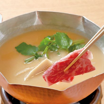 平井牛と芹の白味噌鍋
