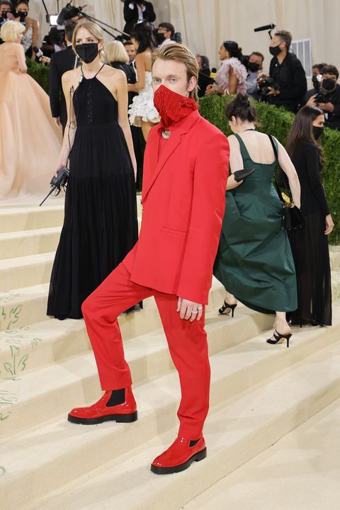 All the 2021 Met Gala Red Carpet Pictures of Celebrity Fashion