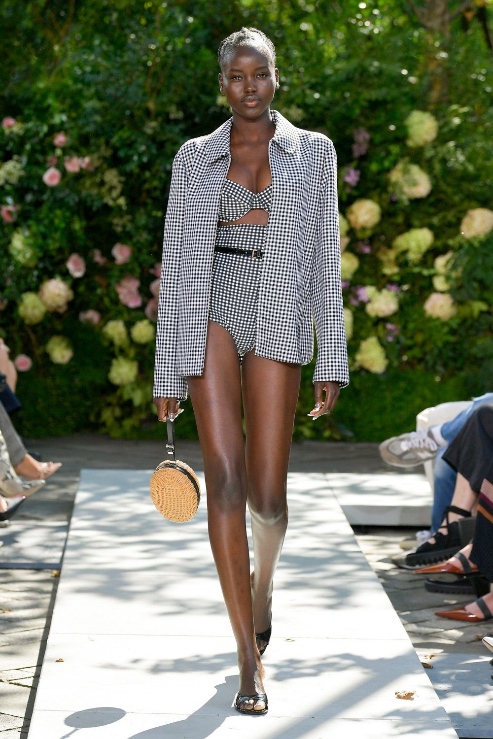 grafiek Vernauwd Benodigdheden Every Look from Michael Kors Collection S/S 2022 - CR Fashion Book