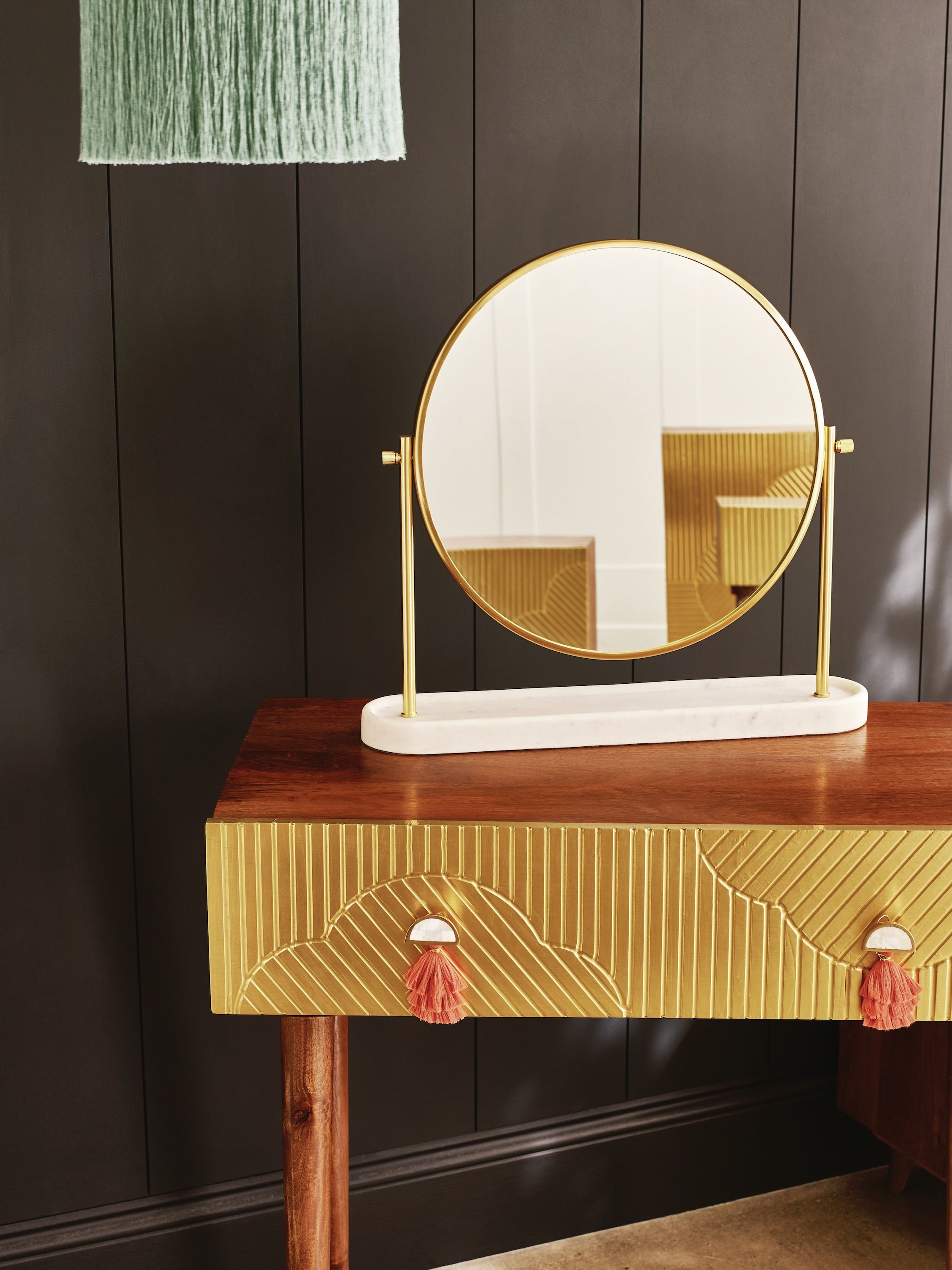 stand up dressing table mirror