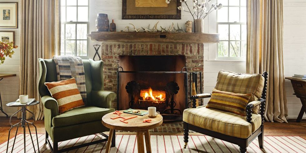 45 Best Fireplace Mantel Ideas, How To Decorate Small Living Room With Fireplace And Tv
