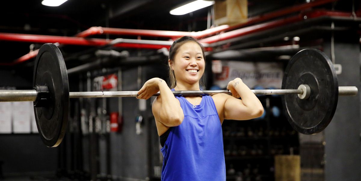 Your Beginner's Barbell Workout Routine | Try Now