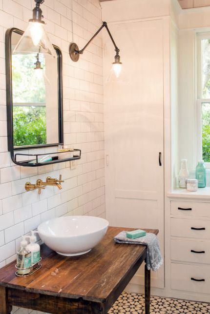 joanna gaines small bathroom ideas