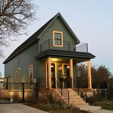 8 Fixer Upper That Are Available To Rent On Airbnb 8 Fixer Upper That Are Available To Rent On Airbnb