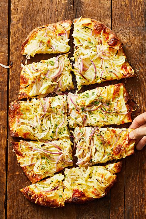 slices of onion flatbread pizza