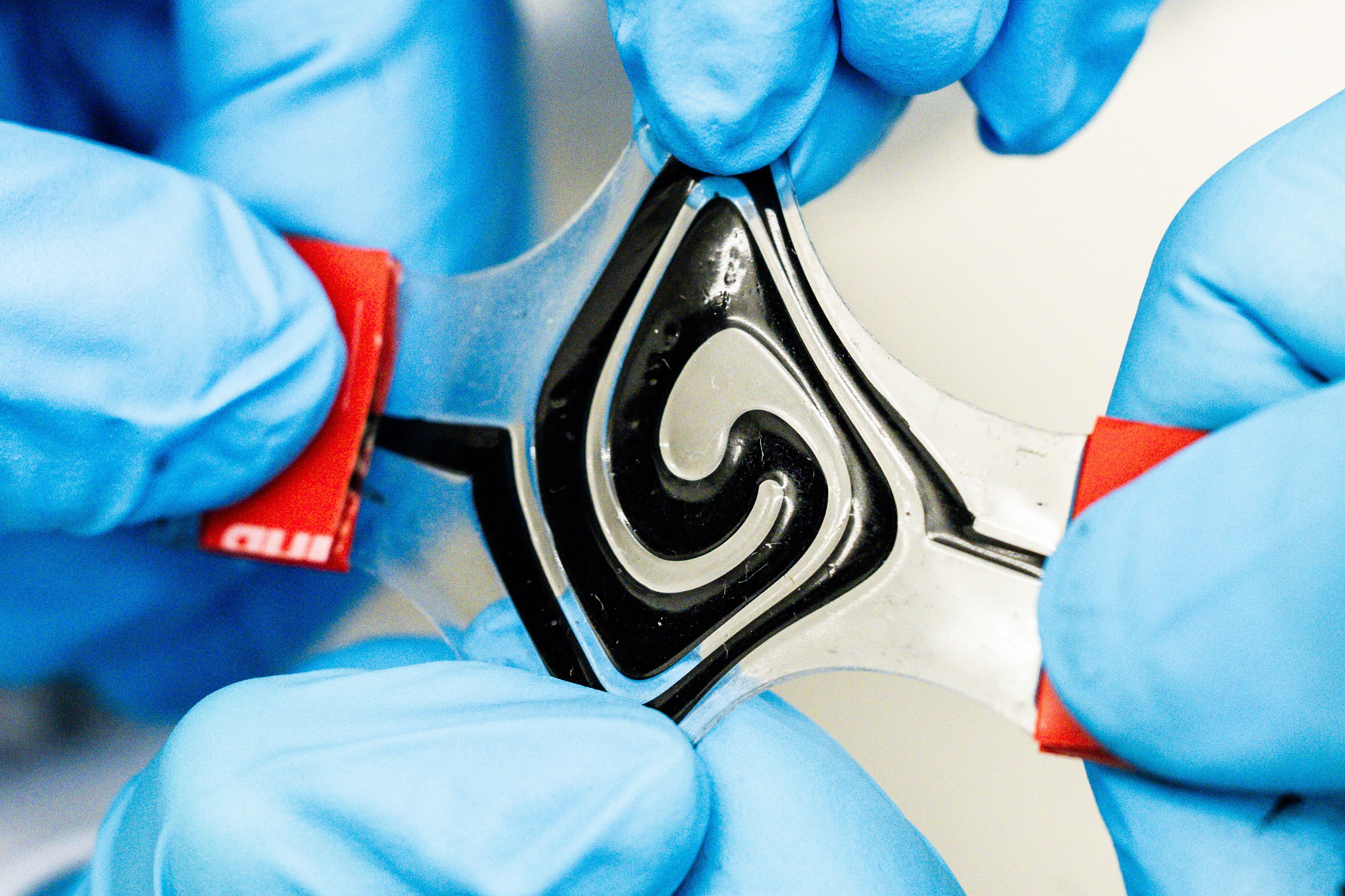 Scientists Invented a Liquid-Like Battery That Can Basically Recharge Forever