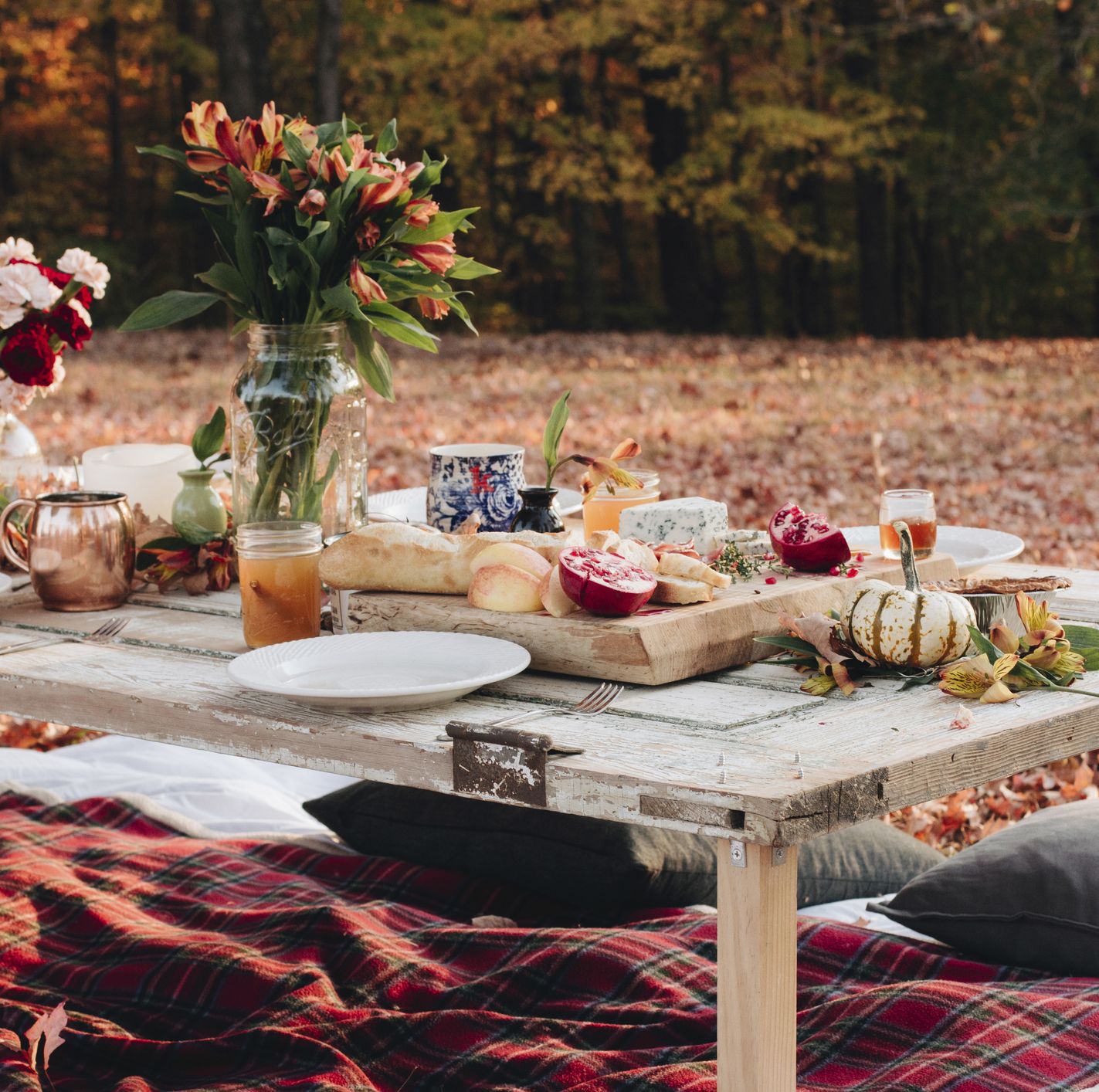 54 Easy Fall Table Decorating Ideas