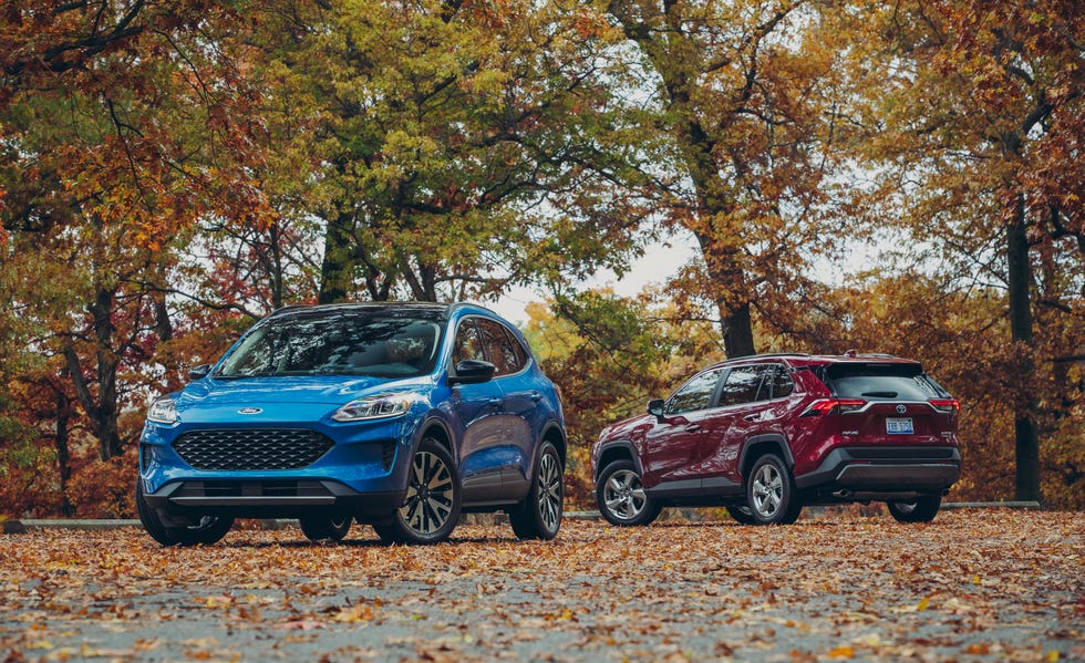 ford-escape-hybrid-v-toyota-rav4-hybrid-113-1574394071.jpg