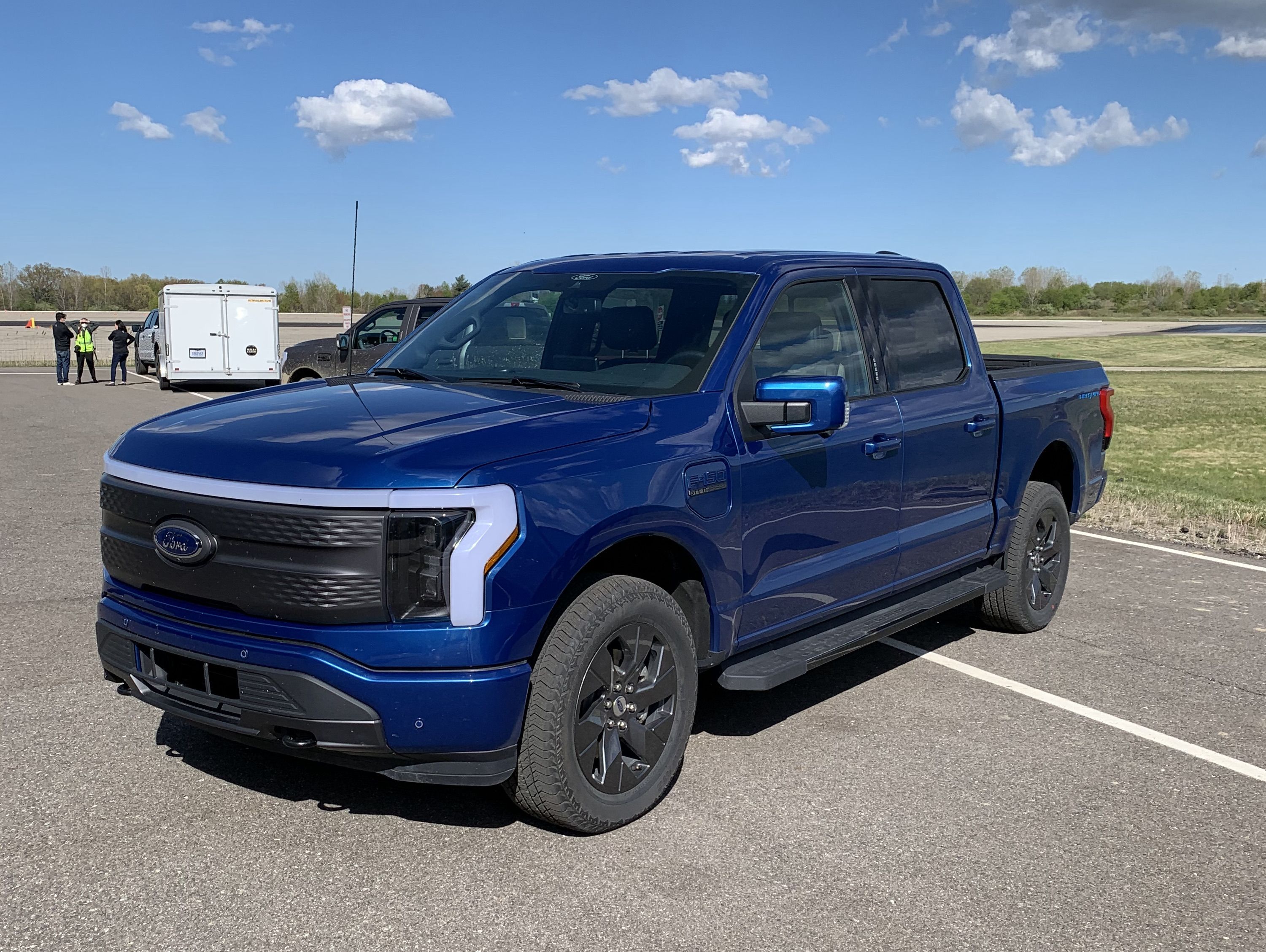 ford f 150 lightning electric truck