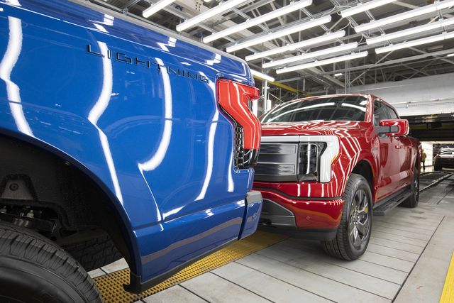 ford f 150 lightning electric vehicle
