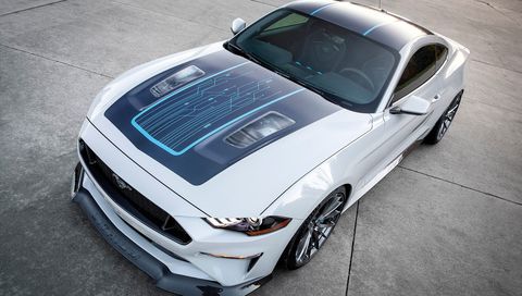 Ford Mustang Litium - delantera