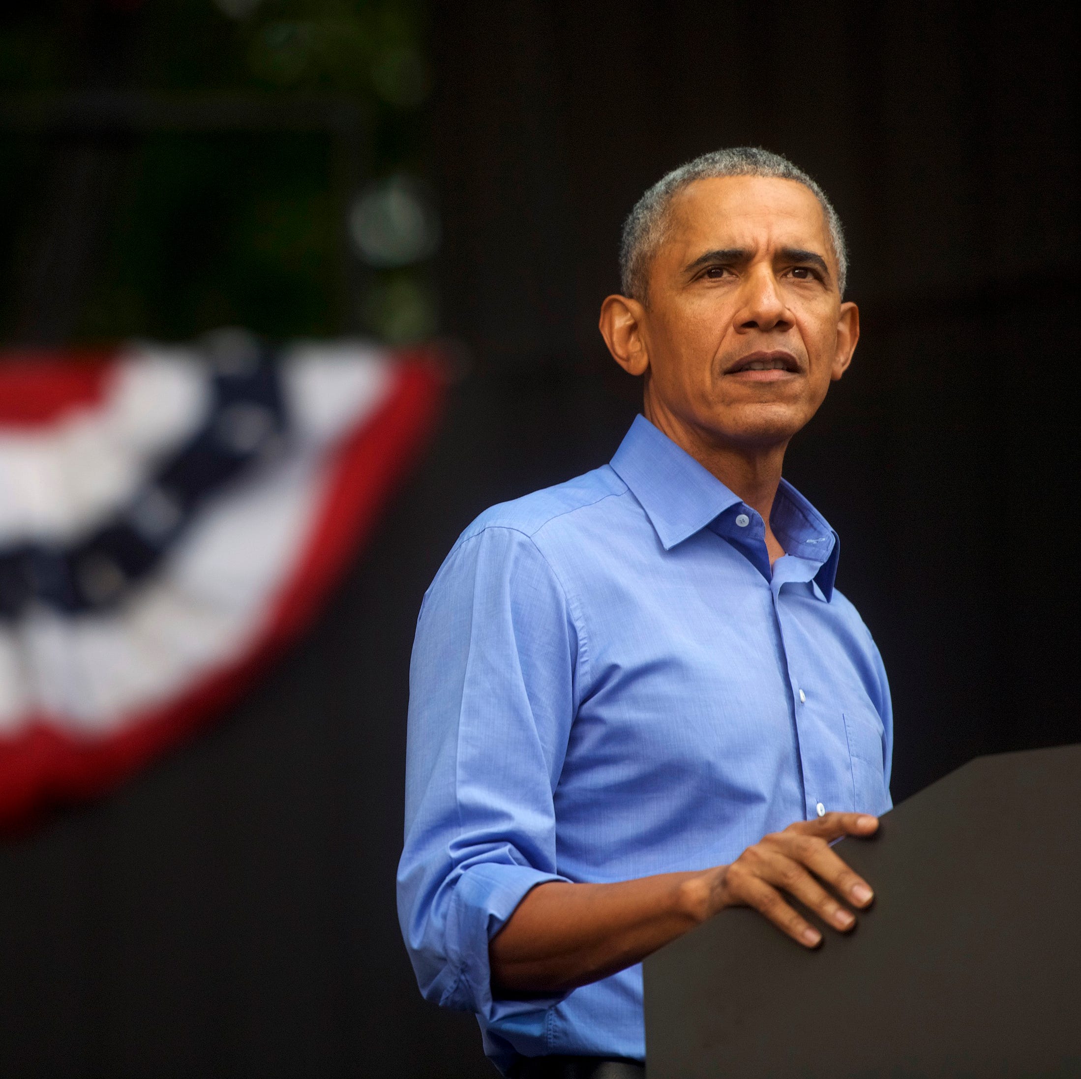 https://hips.hearstapps.com/hmg-prod.s3.amazonaws.com/images/former-president-barack-obama-speaks-during-a-campaign-news-photo-1590771573.jpg?crop=0.628xw:0.941xh;0.372xw,0.0587xh