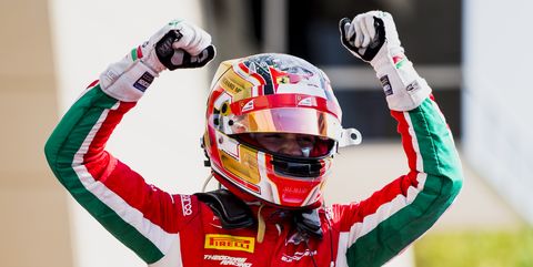 leclerc vence la carrera corta de la fórmula 2 en sakhir en 2017