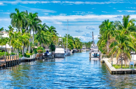 Towns With Canal Systems - Destinations With Streets Made of Water