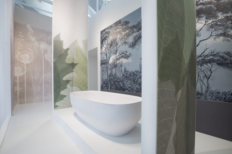 Carta da parati: 10 tendenze arredo bagno 2019