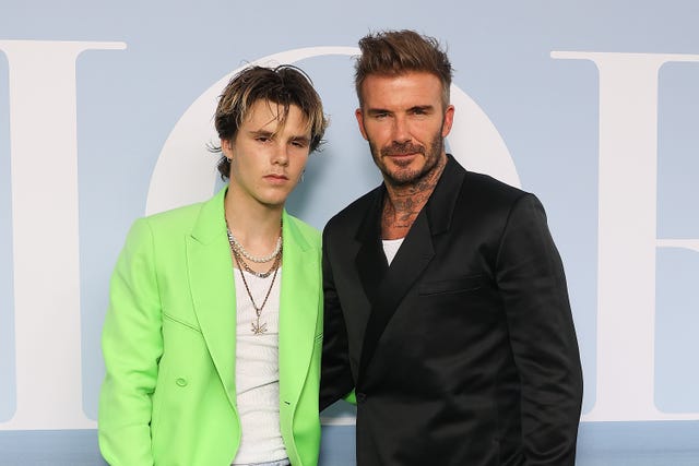 David Beckham and his son Cruz David Beckham publishes a photo in Paris with his son Cruz in which they appear very elegant