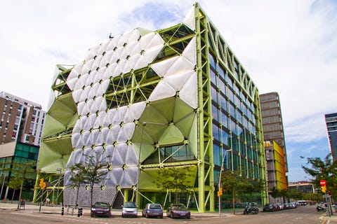 22@ Barcelona-Edificios futuristas en el distrito de la innovación