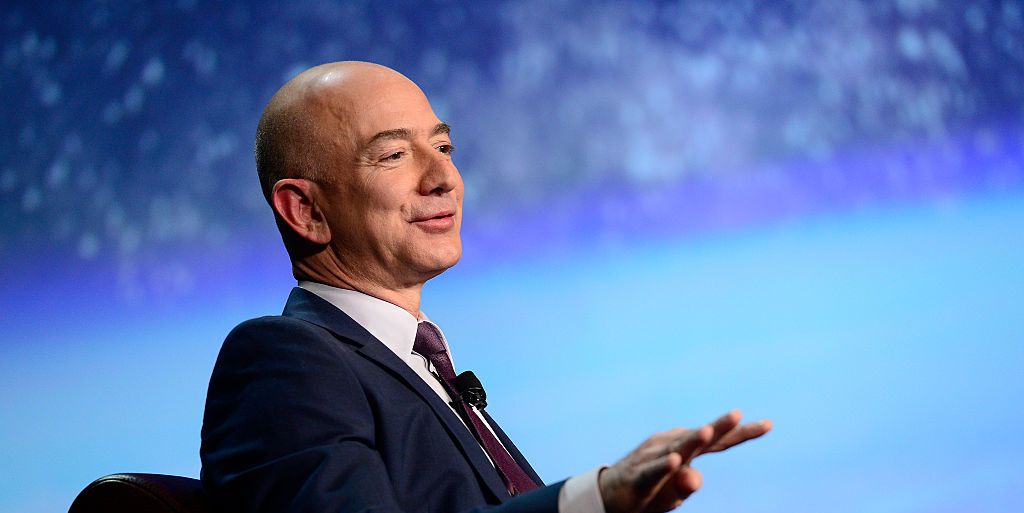 Amazon Ceo Jeff Bezos S Space Flight On New Shepard Details