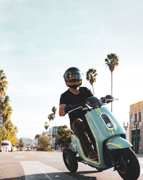 xotoinc man riding first self stabilizing electric moto