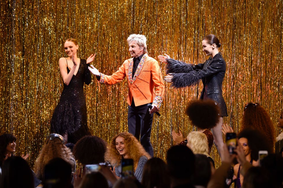 Michael Kors Ends Fashion Week With Barry Manilow and a Disco