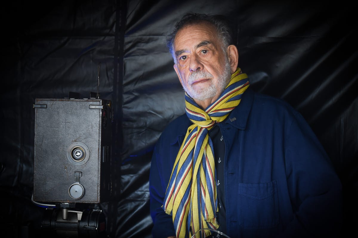 Francis Ford Coppola becomes Instagram at 84 years old and Scorsese does not take long to share his first photo