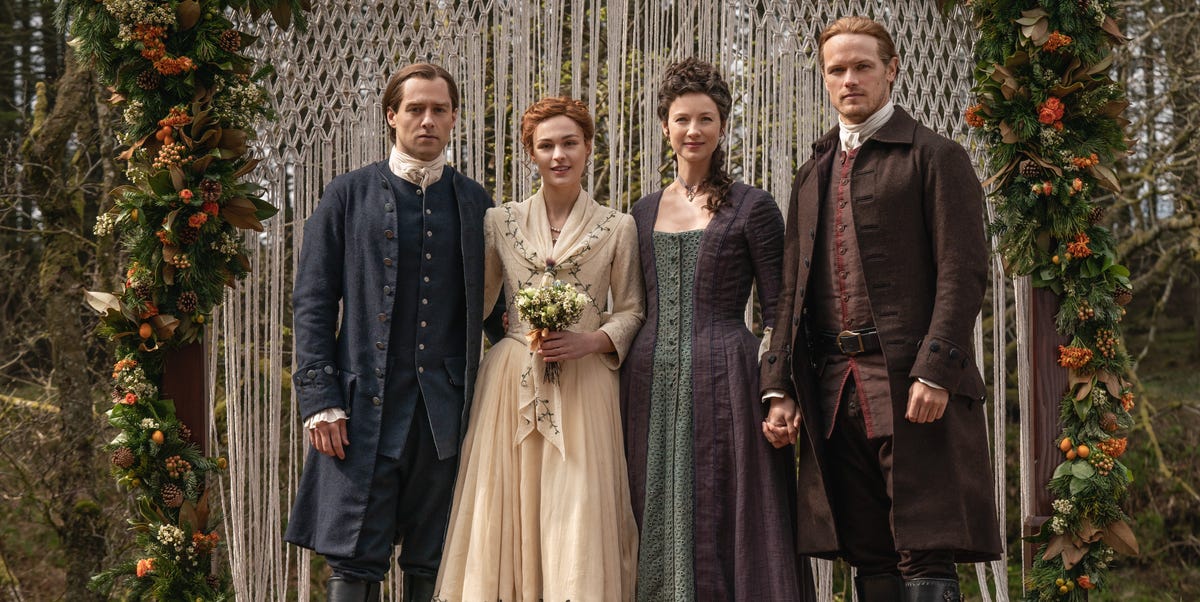 10 New Outlander Photos of Roger and Bree's Wedding in