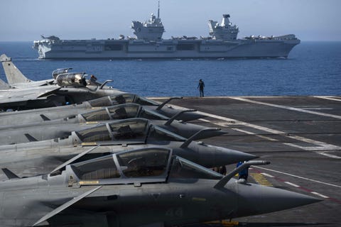 hms queen elizabeth de gaulle