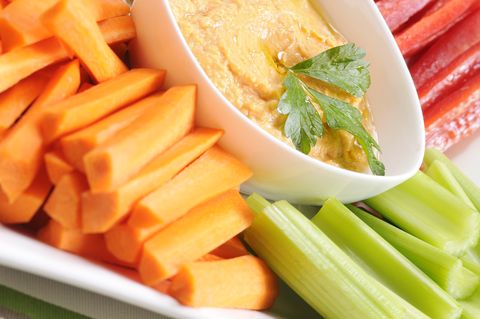 Clean Eating Series: Fresh Veggies and Red Pepper Hummus
