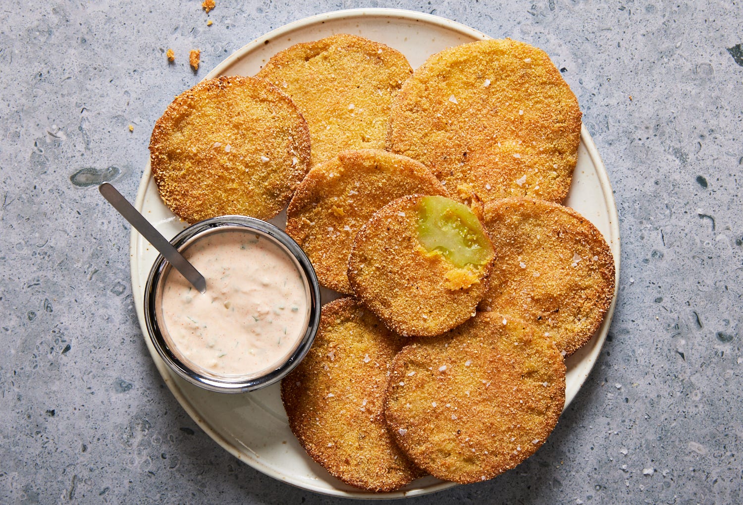 These Crisp & Juicy Fried Green Tomatoes Are Perfect With Remoulade