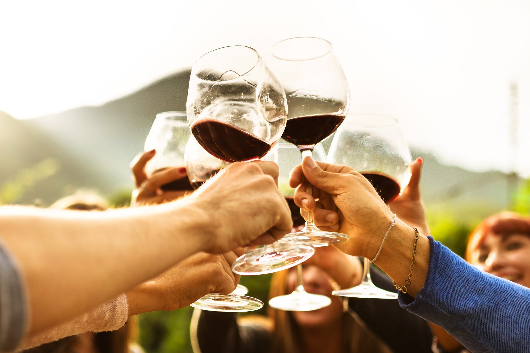 Here Are the Effects of Alcohol on Your Running Performance