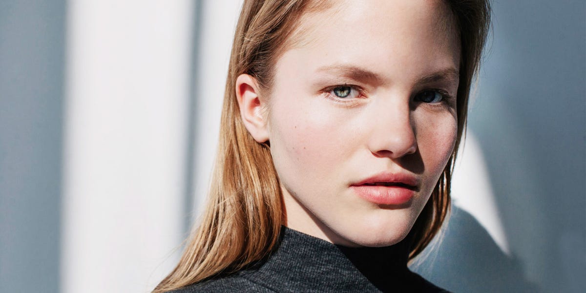 15 Frizzy Hair Solutions Best Hairstyles Shampoo And Products