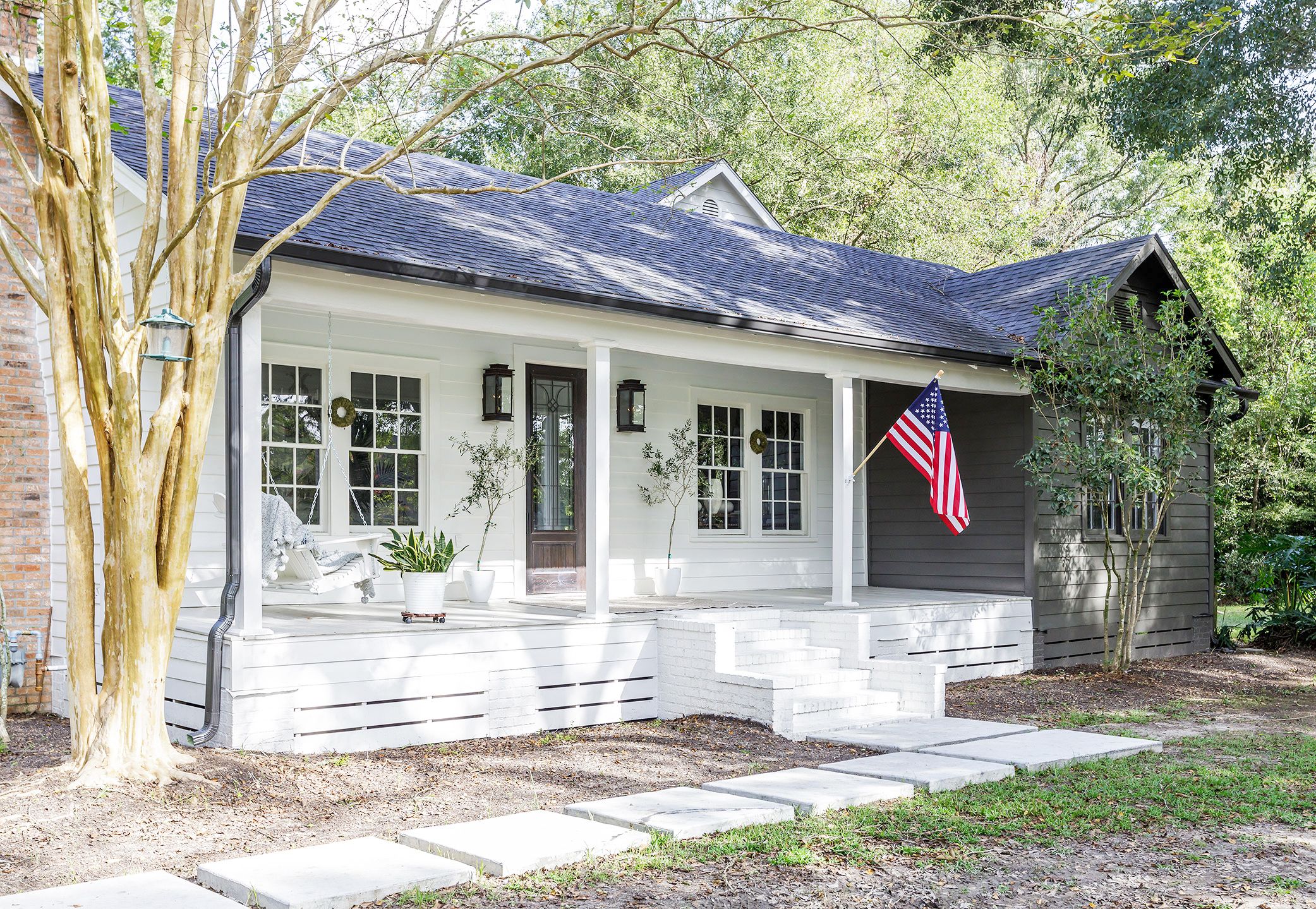 50 Charming Front Porch Ideas Porch Design And Decorating Tips