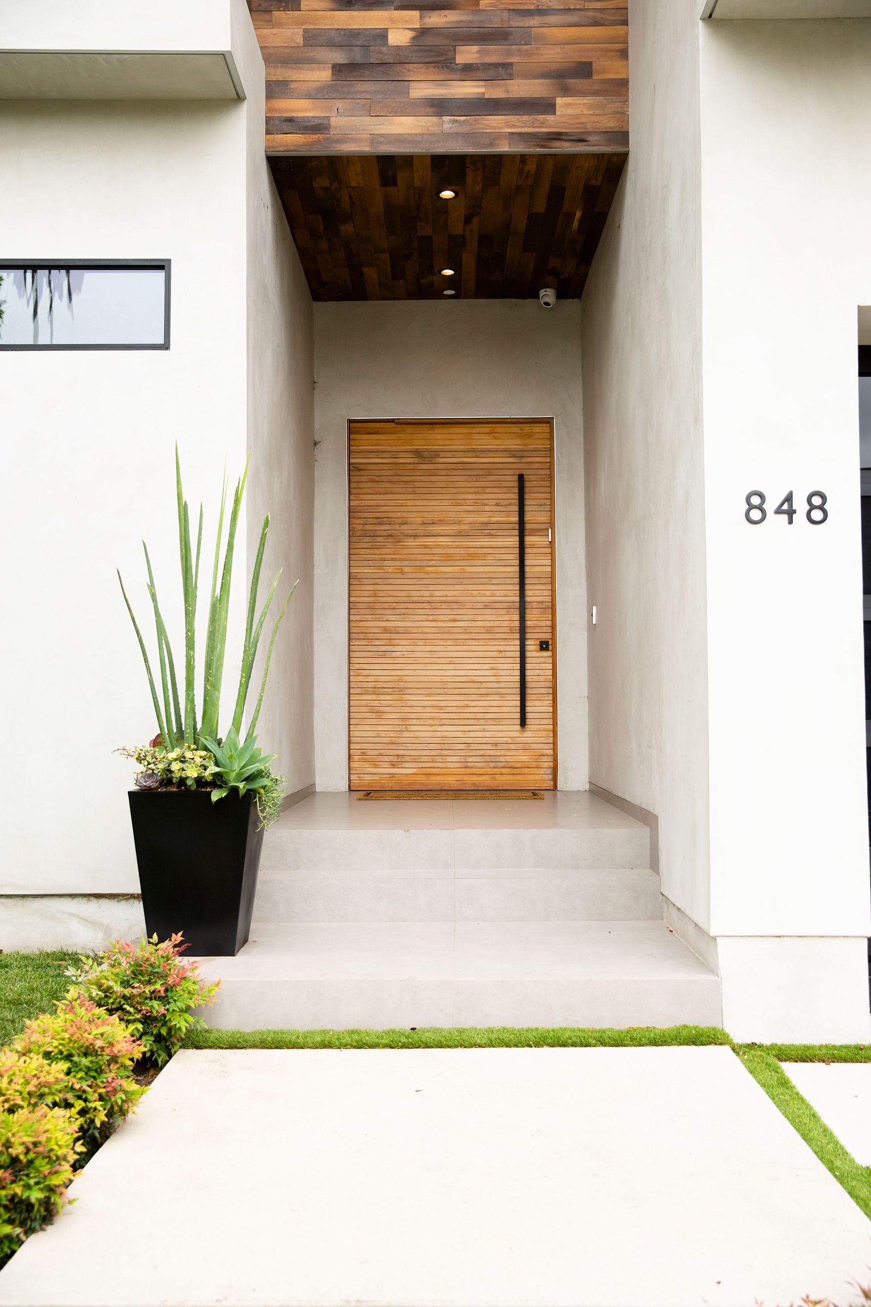50 Charming Front Porch Ideas, Front Porch Tile Flooring Ideas